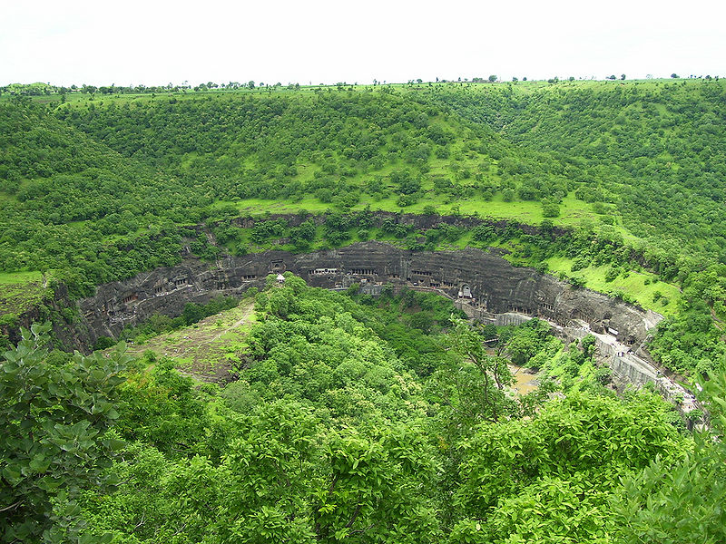 चित्र:Ajanta-Caves-5.jpg