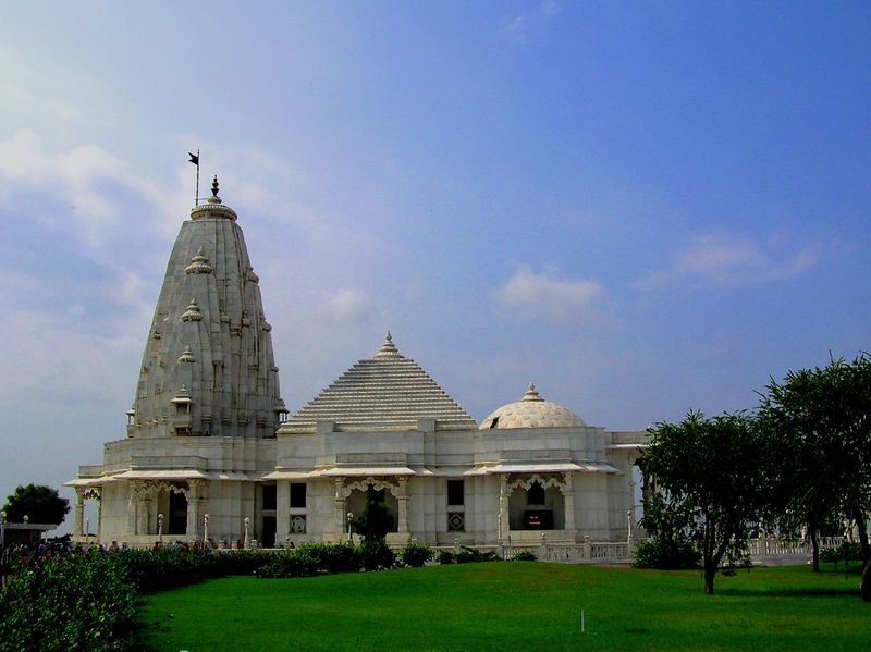 चित्र:Birla-Temple-Jaipur-3.jpg