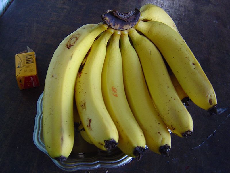 चित्र:Bananas.jpg