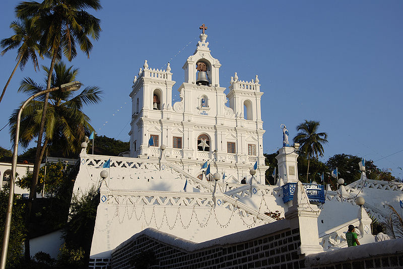 चित्र:Panaji-Church.jpg