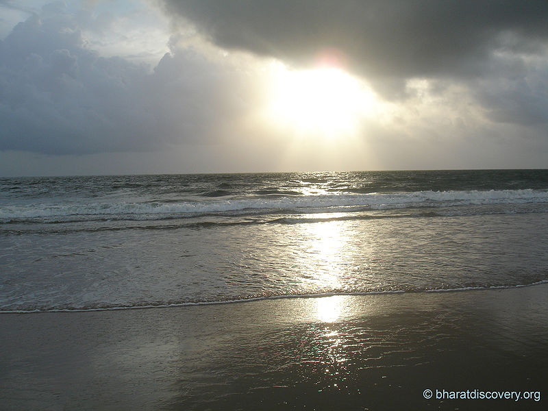 चित्र:Mobor-Beach-Cavelossim-1.jpg
