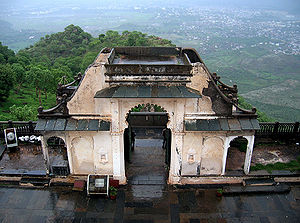मानसून भवन द्वार, उदयपुर