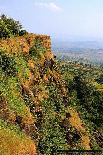 चित्र:Panhala-Fort.jpg