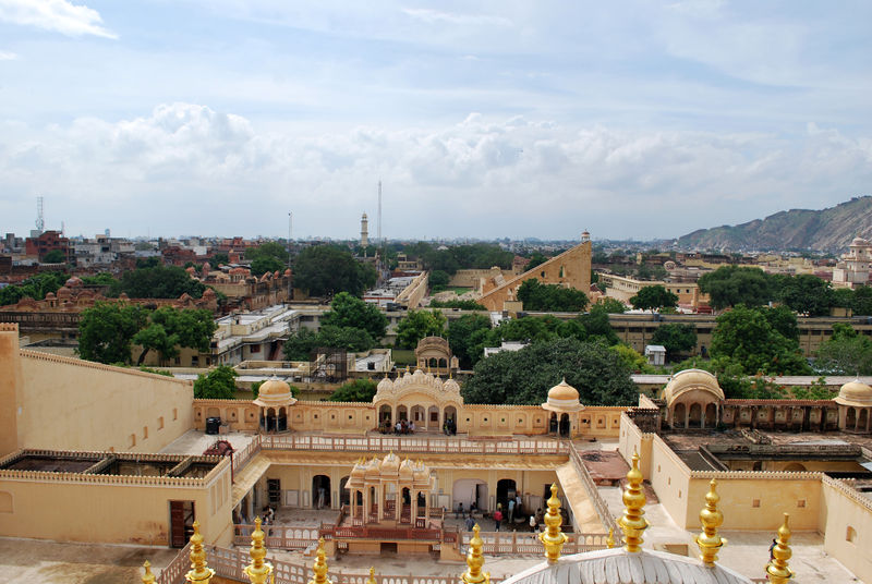 चित्र:Hawa-Mahal-Jaipur-10.jpg
