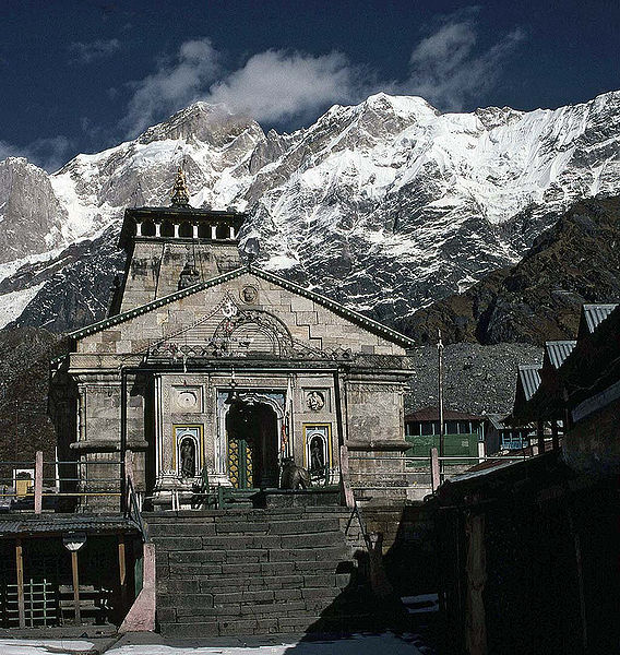 चित्र:Kedarnath-Temple-5.jpg