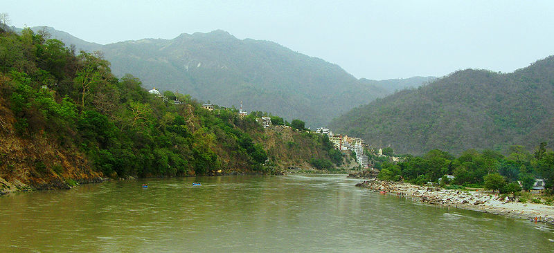 चित्र:Rishikesh-Ganga.jpg