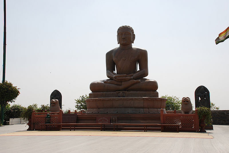 चित्र:Mahavir-Bhagwan-Delhi-1.jpg