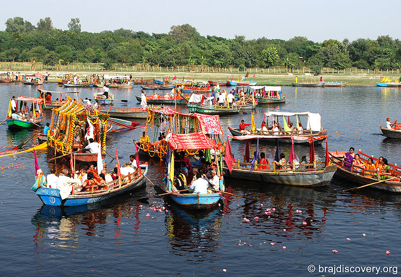 चित्र:Yamuna-Mathura-15.jpg