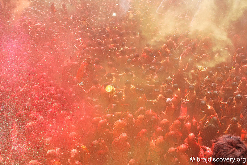 चित्र:Baldev-Holi-Mathura-23.jpg