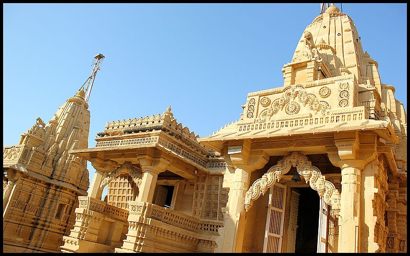 चित्र:Jain-Temple-in-Lodhruva.jpg
