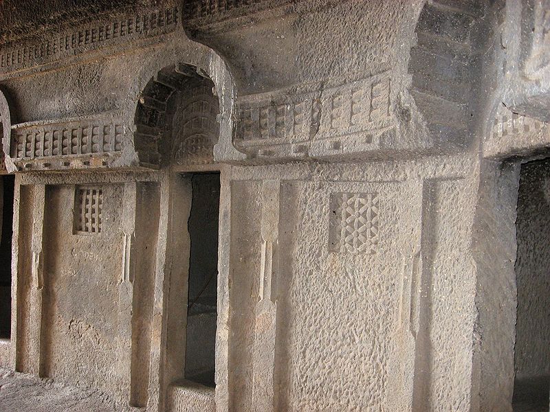 चित्र:Bedsa-Caves-1.jpg