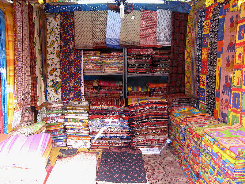 चित्र:Market-Delhi-7.jpg