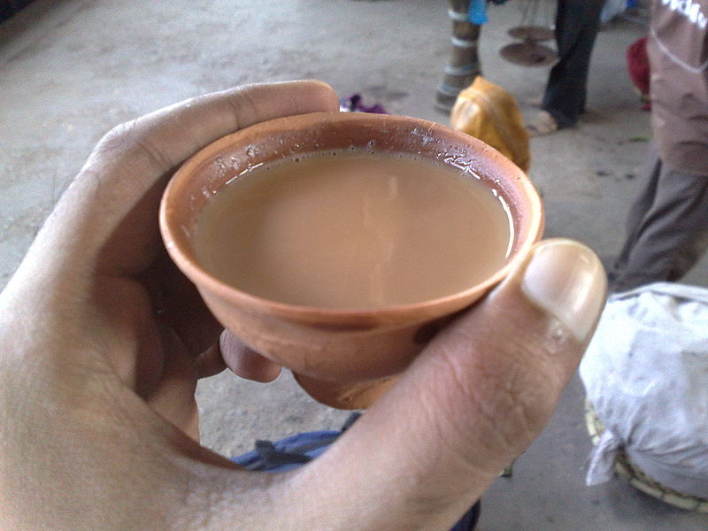 चित्र:Tea-in-cup.jpg