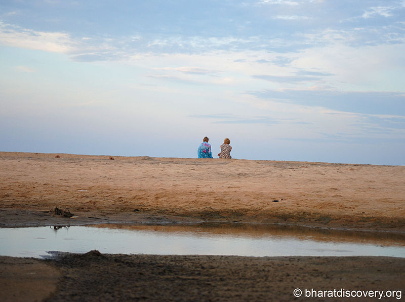 चित्र:Mahabalipuram-Beach-Tamil-Nadu-6.jpg