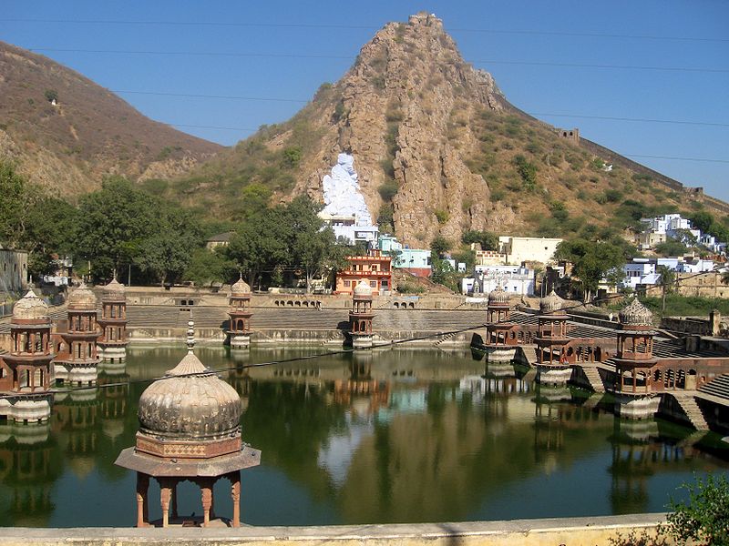 चित्र:City-Palace-Alwar.jpg