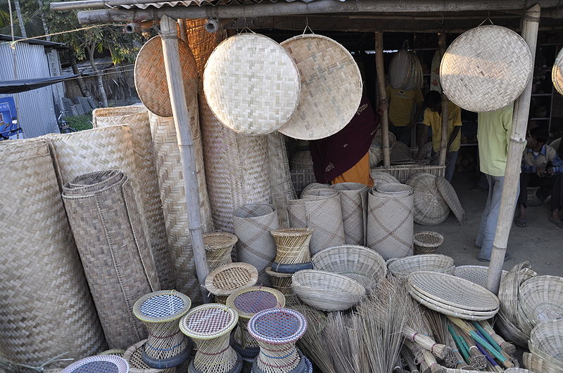 चित्र:Assam-Handicrafts.jpg