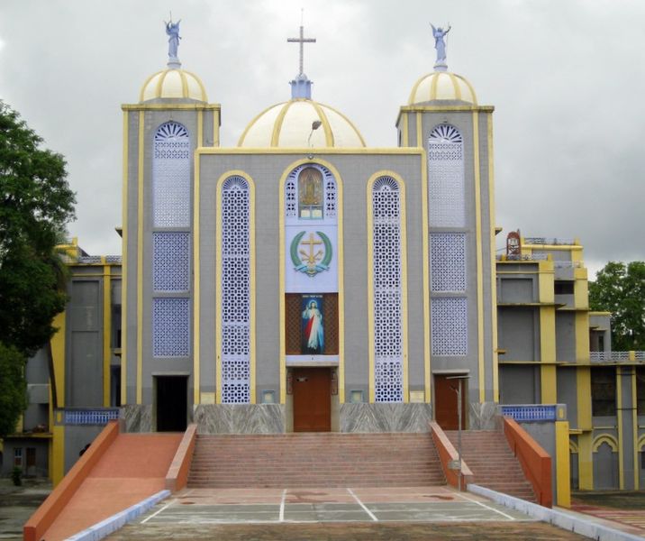चित्र:St-Jude's-Church-Jhansi.jpg