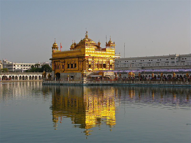चित्र:Golden-Temple-Amritsar-10.jpg