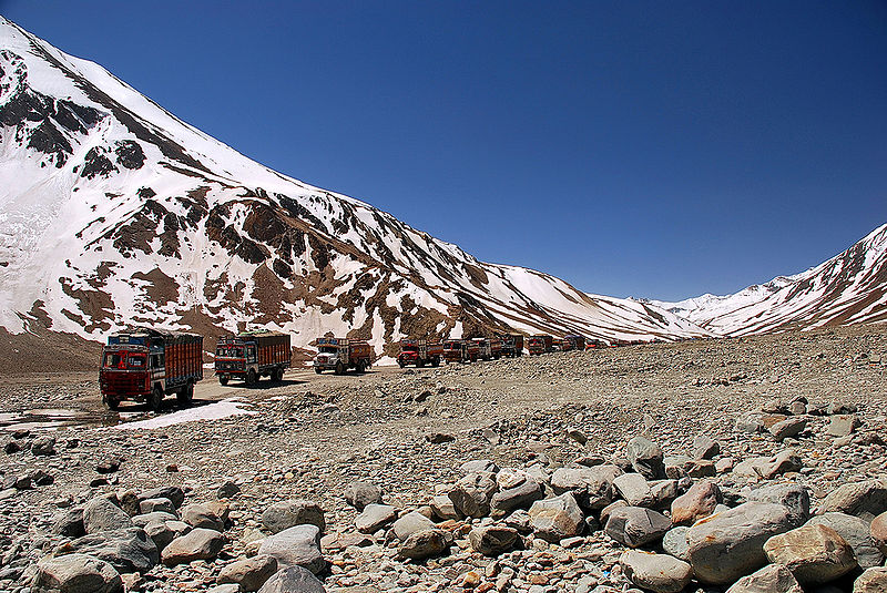 चित्र:Baralacha-La-Pass.jpg
