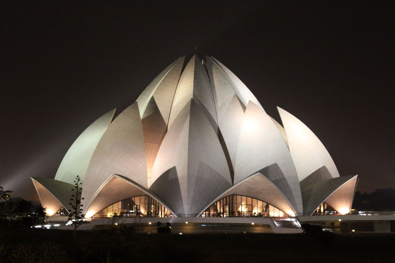 चित्र:Lotus-Temple-4.jpg
