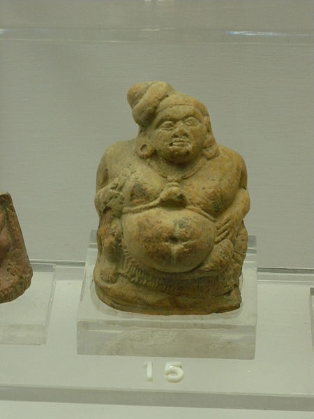 चित्र:Kubera-Delhi-National-Museum-1.jpg