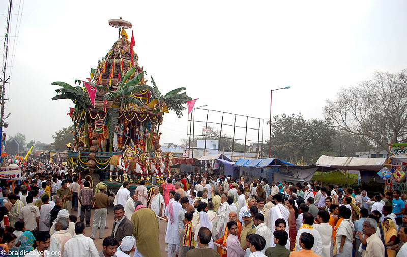 चित्र:Rath-Yatra-Rang-Ji-Temple-Vrindavan-Mathura-4.jpg