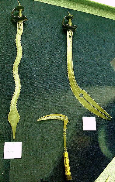 चित्र:Swords-National-Museum-Delhi.jpg