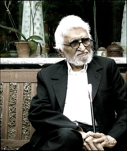 चित्र:Maqbool-Fida-Husain-2.jpg