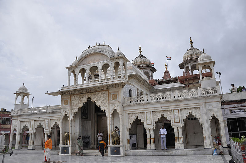 चित्र:Shri-Mahavirji.jpg