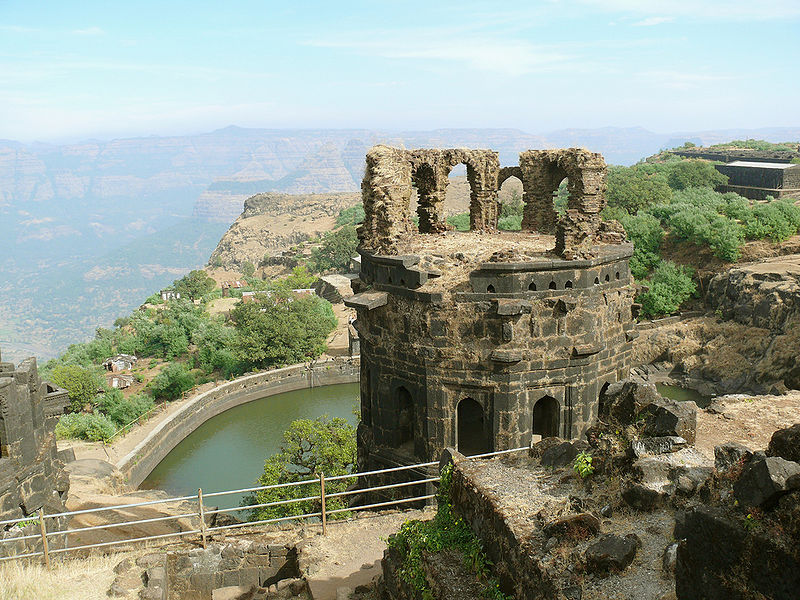 चित्र:Raigad-Fort.jpg