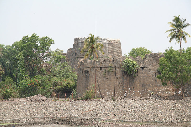 चित्र:Solapur-Fort.jpg
