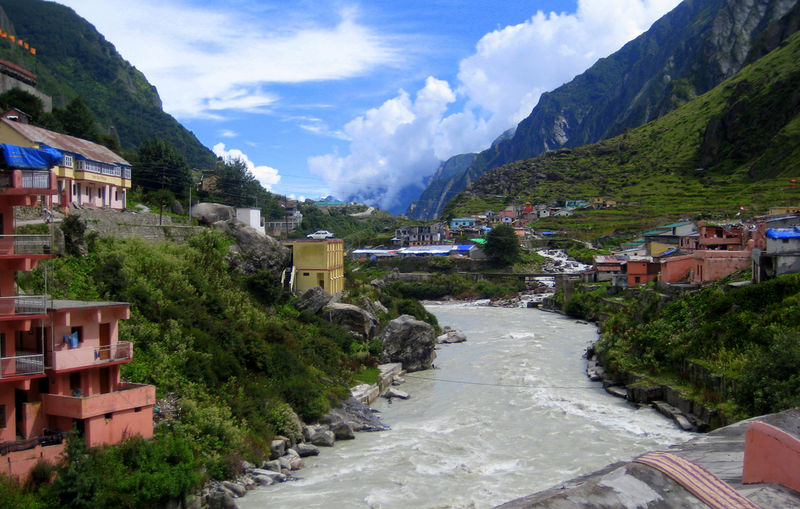 चित्र:Badrinath-Temple-6.jpg