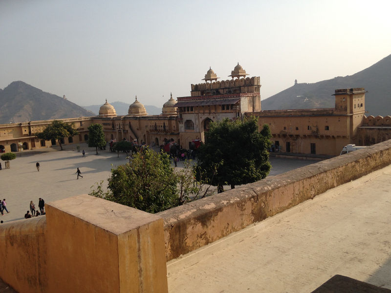 चित्र:Amber-Fort-Jaipur-8.jpg
