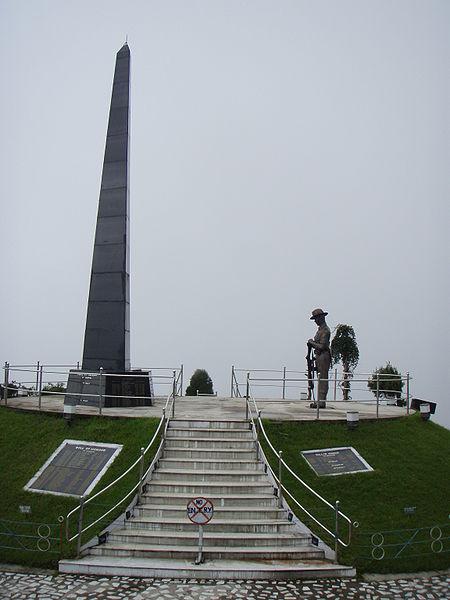 चित्र:Gorkha-War-Memorial-Darjeeling.jpg