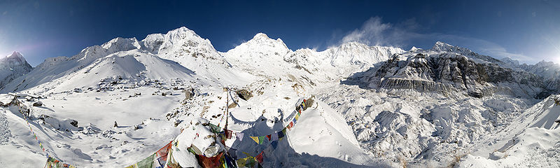 चित्र:Annapurna-Mountain.jpg