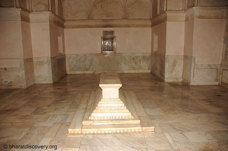 चित्र:Sikandra-Agra-32.jpg