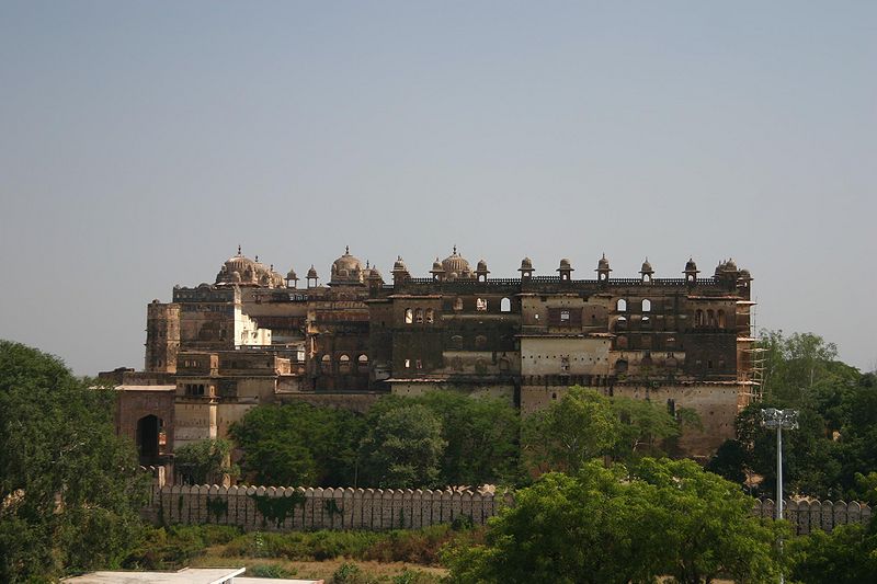 चित्र:Jahangir-Mahal-Orchha.jpg