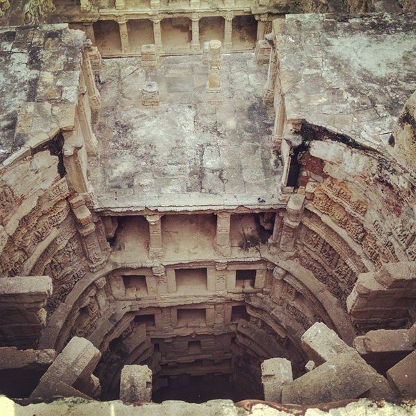 चित्र:Rani-Ki-Vav-2.jpg