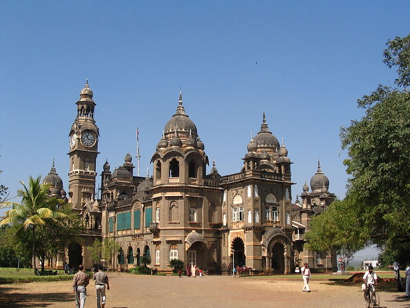 चित्र:Chhatrapati-Shahu-Museum-Kolhapur.jpg