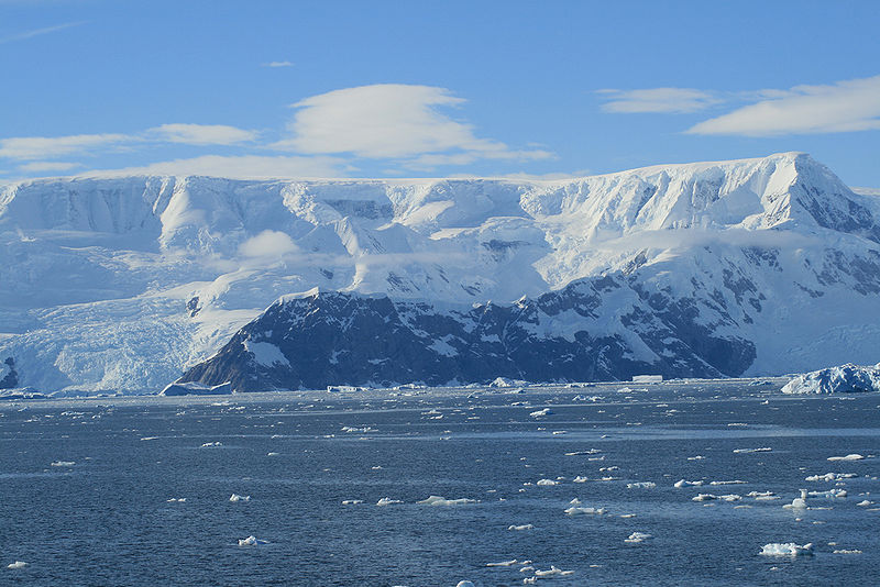 चित्र:Antarctic-1.jpg