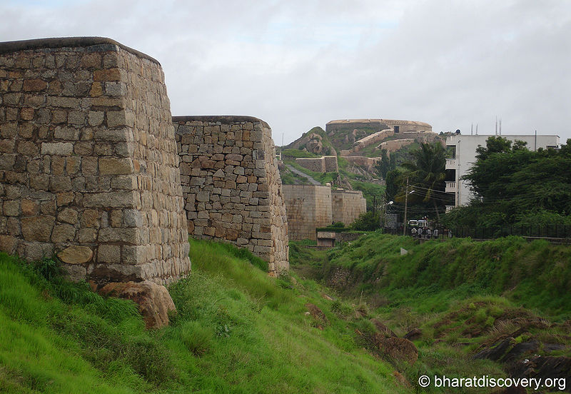 चित्र:Chitradurga-Fort-Karnataka-3.jpg
