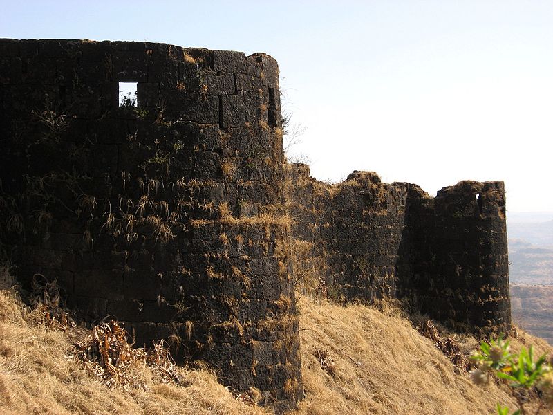 चित्र:Sinhagarh-Fort-Pune.jpg