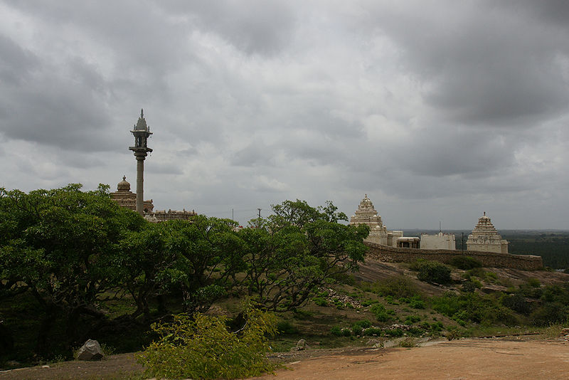 चित्र:Chandragiri-Hill-2.jpg