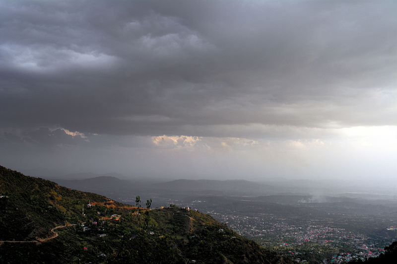 चित्र:Mcleod-Ganj.jpg