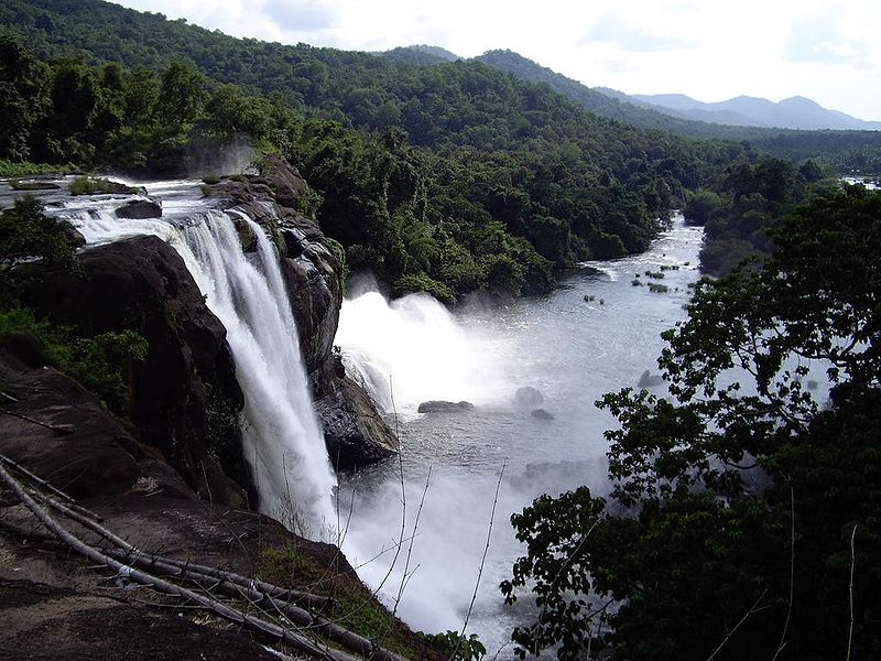 चित्र:Athirapally-Waterfall.jpg