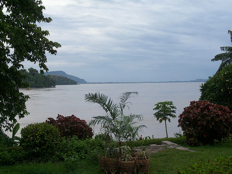 चित्र:Brahmaputra-River-2.jpg