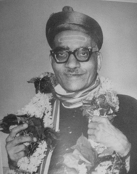 चित्र:D.V.Potdar.jpg