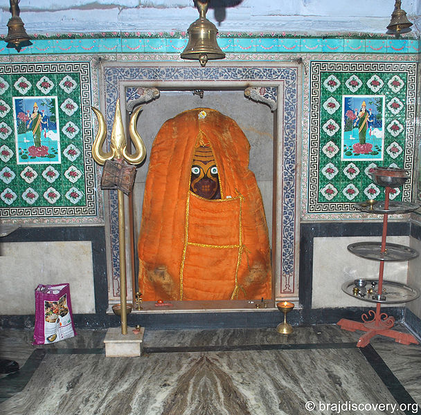 चित्र:Gokaran-Nath-Mahadeva-Mathura-2.jpg