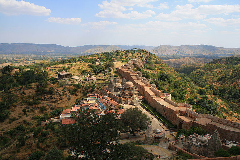 चित्र:Kumbhalgarh-Udaipur.jpg