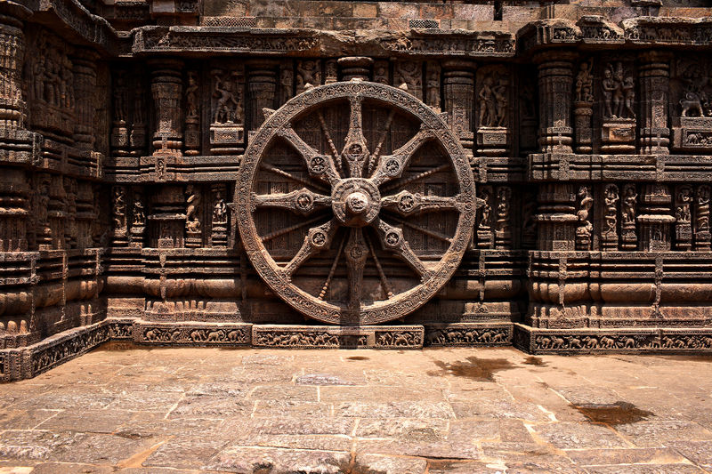 चित्र:Sun-Temple-at-Konark-1.jpg